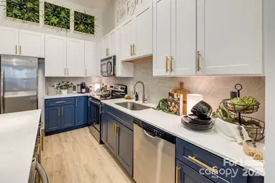 205 S Kings Drive #B10, Charlotte, NC 28204 - Photo 7