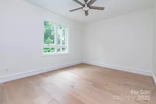 32 Waynesville Ave, Asheville, NC 28806 - Photo 9