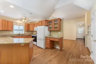 7 Silver Place, Black Mountain, NC 28711 - Photo 11