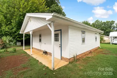 5909 Lake Valley Road, Clover, SC 29710 - Photo 5