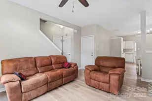 8856 Cinnabay Dr, Charlotte, NC 28216 - Photo 9