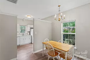 8856 Cinnabay Dr, Charlotte, NC 28216 - Photo 13