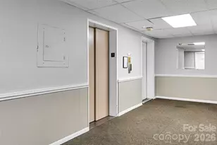 538 N Main St, Hendersonville, NC 28792 - Photo 29