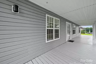 1585 Nathanial St, Newton, NC 28658 - Photo 7