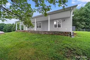 1585 Nathanial St, Newton, NC 28658 - Photo 5