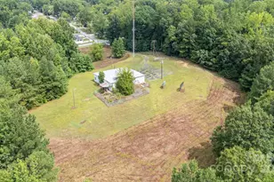 910 Fairview St, Kannapolis, NC 28083 - Photo 3