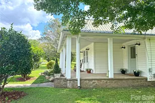 227 Lawson St, Hot Springs, NC 28743 - Photo 23