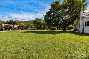 227 Lawson St, Hot Springs, NC 28743 - Photo 29