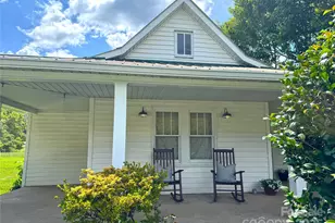 227 Lawson St, Hot Springs, NC 28743 - Photo 25