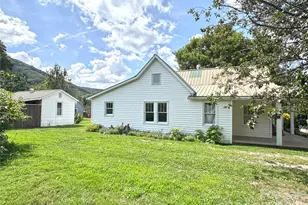 227 Lawson St, Hot Springs, NC 28743 - Photo 29