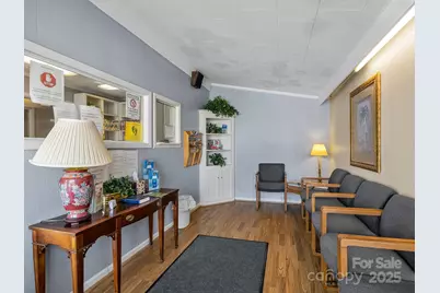 111 W Rutledge Avenue, Gaffney, SC 29340 - Photo 5