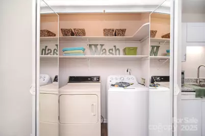 9034 McAlpine Cove Court, Charlotte, NC 28270 - Photo 13