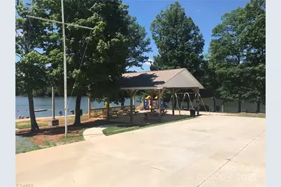 166 Cardinal Avenue, New London, NC 28127 - Photo 33