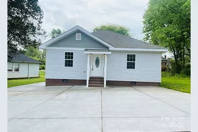 393 Cherry Street, Wadesboro, NC 28170 - Photo 1