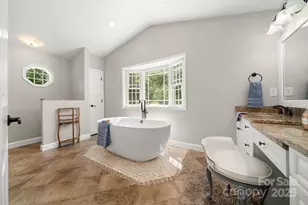 429 Brooklyn Ave, Hendersonville, NC 28792 - Photo 19