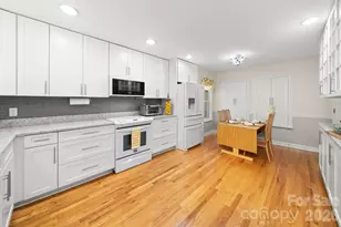 429 Brooklyn Ave, Hendersonville, NC 28792 - Photo 13