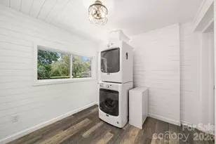 429 Brooklyn Ave, Hendersonville, NC 28792 - Photo 15