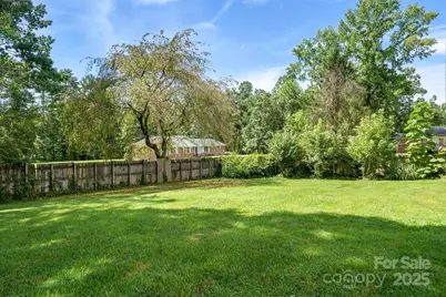 429 Brooklyn Avenue, Hendersonville, NC 28792 - Photo 39