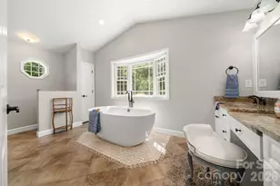 429 Brooklyn Ave, Hendersonville, NC 28792 - Photo 19