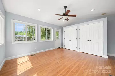 429 Brooklyn Avenue, Hendersonville, NC 28792 - Photo 21