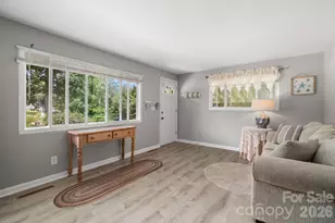 429 Brooklyn Ave, Hendersonville, NC 28792 - Photo 29