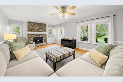 429 Brooklyn Avenue, Hendersonville, NC 28792 - Photo 7