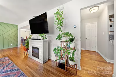 3725 Sudbury Road, Charlotte, NC 28205 - Photo 5