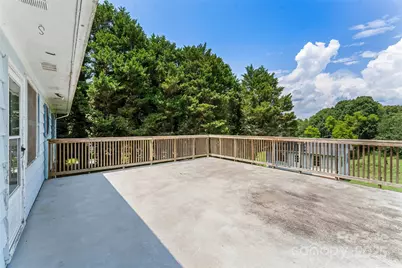 4745 16th Street Drive NE, Hickory, NC 28601 - Photo 9