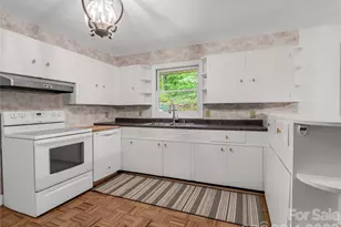 200 Little Wings Mountain Rd, Columbus, NC 28722 - Photo 7