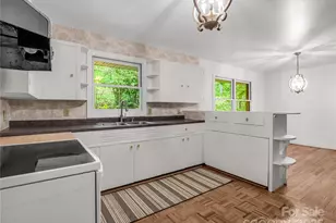 200 Little Wings Mountain Rd, Columbus, NC 28722 - Photo 5