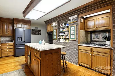 530 5th Street NW, Hickory, NC 28601 - Photo 7