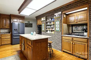 530 5th St NW, Hickory, NC 28601 - Photo 7