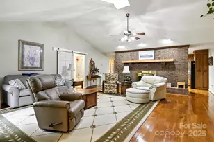 530 5th St NW, Hickory, NC 28601 - Photo 5