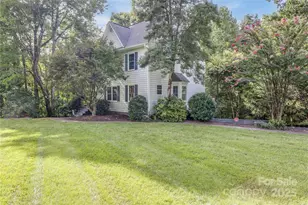 900 Raleigh Ct, Gastonia, NC 28054 - Photo 3