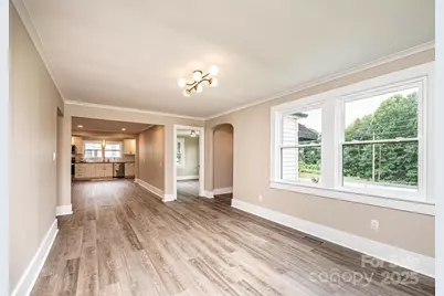 1105 Wildwood Road NE, Lenoir, NC 28645 - Photo 9