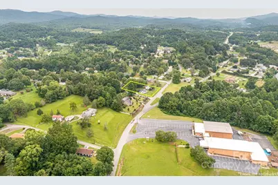 1105 Wildwood Road NE, Lenoir, NC 28645 - Photo 37