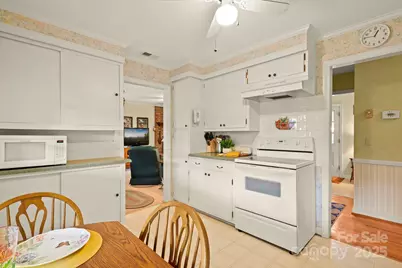 1074 Nikanor Road, West Jefferson, NC 28694 - Photo 15