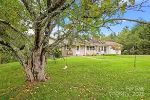 1074 Nikanor Rd, West Jefferson, NC 28694 - Photo 3