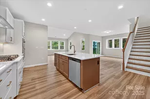 7926 Rolling Wheels Rd, Charlotte, NC 28215 - Photo 13