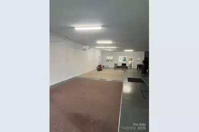 3506 Springs Road NE, Hickory, NC 28601 - Photo 3