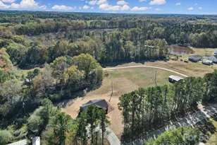 230 E Doc Garris Rd, Lancaster, SC 29720 - Photo 11