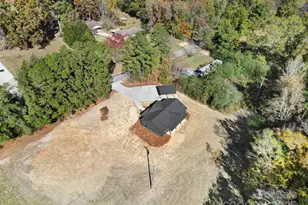 230 E Doc Garris Rd, Lancaster, SC 29720 - Photo 7