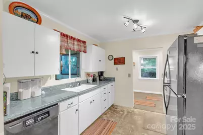 3605 Skyuka Mountain Road, Columbus, NC 28722 - Photo 7