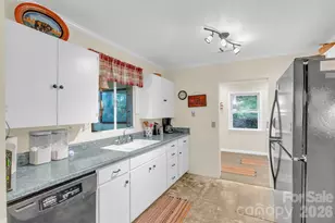 3605 Skyuka Mountain Rd, Columbus, NC 28722 - Photo 9