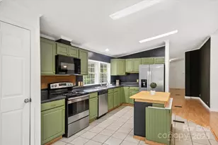 299 Foxtail Heights Dr, Marion, NC 28752 - Photo 11