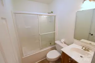 542 Queen Brogan Ct, Gastonia, NC 28054 - Photo 35