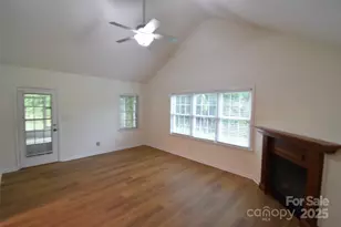 542 Queen Brogan Ct, Gastonia, NC 28054 - Photo 17