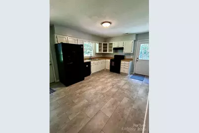 1568 Conway Court, Granite Falls, NC 28630 - Photo 3