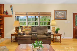 2216 Beans Creek Rd, Bakersville, NC 28705 - Photo 5