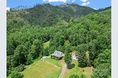 2216 Beans Creek Road, Bakersville, NC 28705 - Photo 3